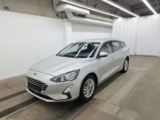 Ford Focus Titanium LED Navi AppleCarPlay GRA PDC SHZ LHZ