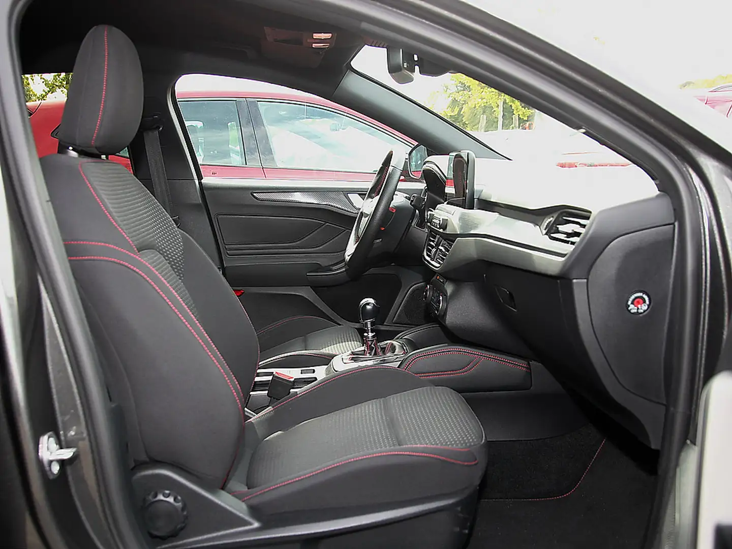 Ford Focus 1.0 EcoBoost ST-Line S/S NAVI KAM LED Rouge - 2