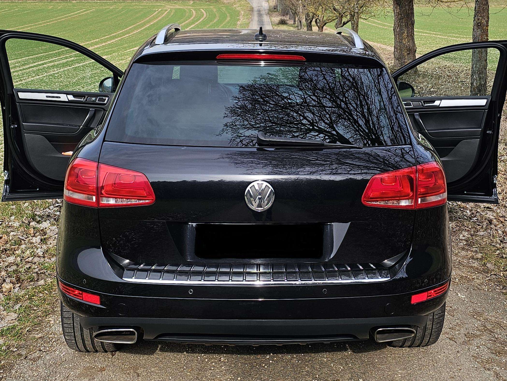 Second hand Volkswagen Touareg 3.0 TDI