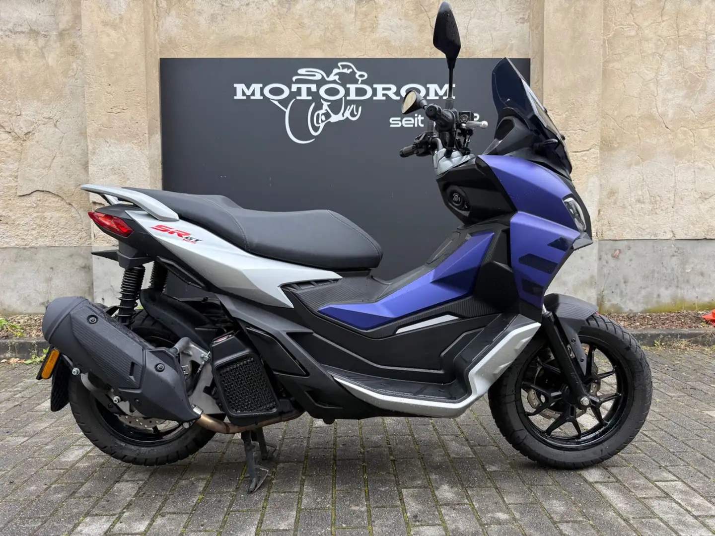 Aprilia SR GT 125 Blau - 1
