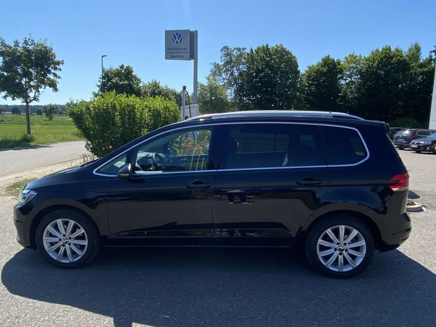 Volkswagen Touran 2.0 TDI DSG Highline 7-Sitzer 17"+NAVI+LE Schwarz - 2