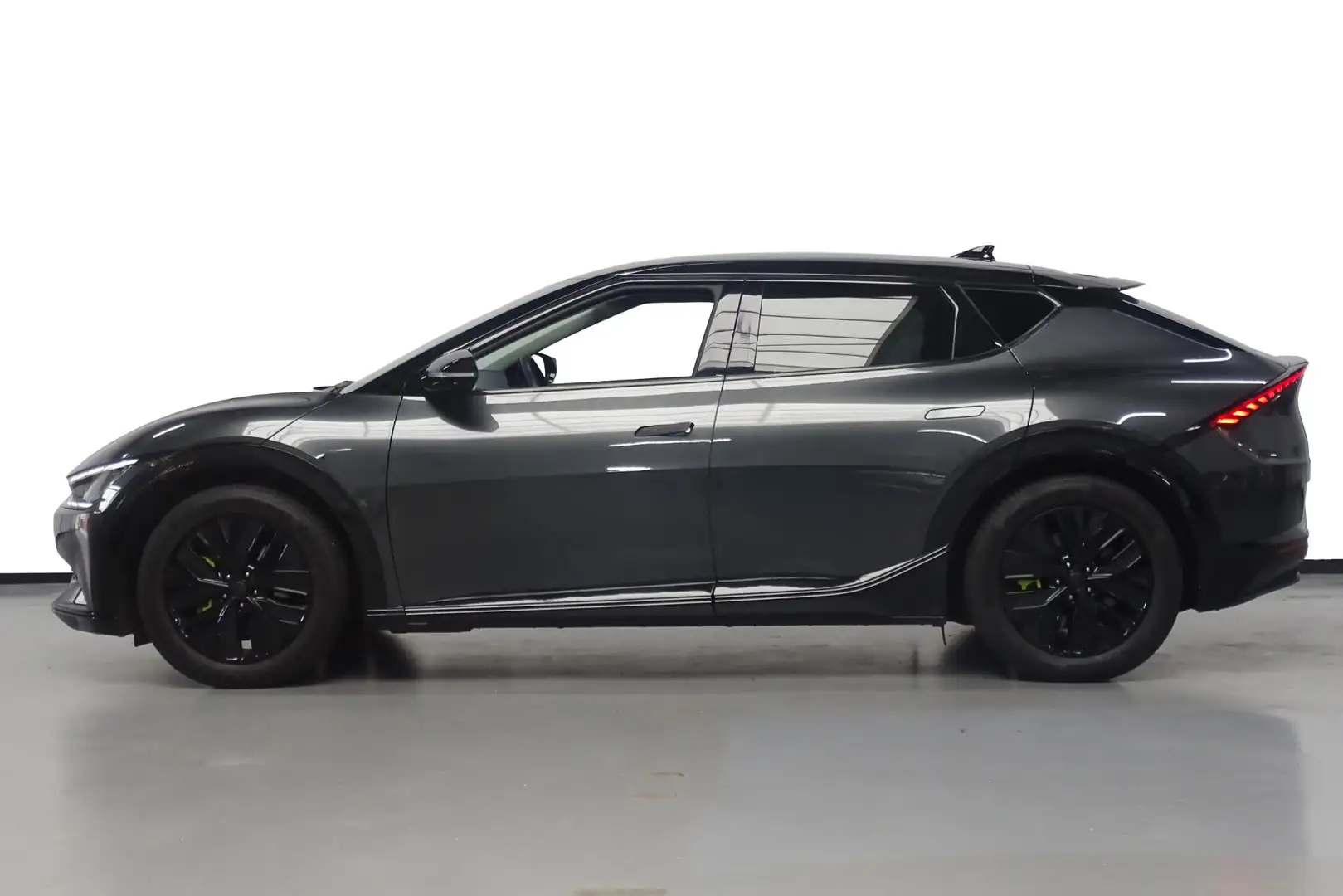 Kia EV6 Plus AWD 77.4 kWh Apple CarPlay Grau - 2