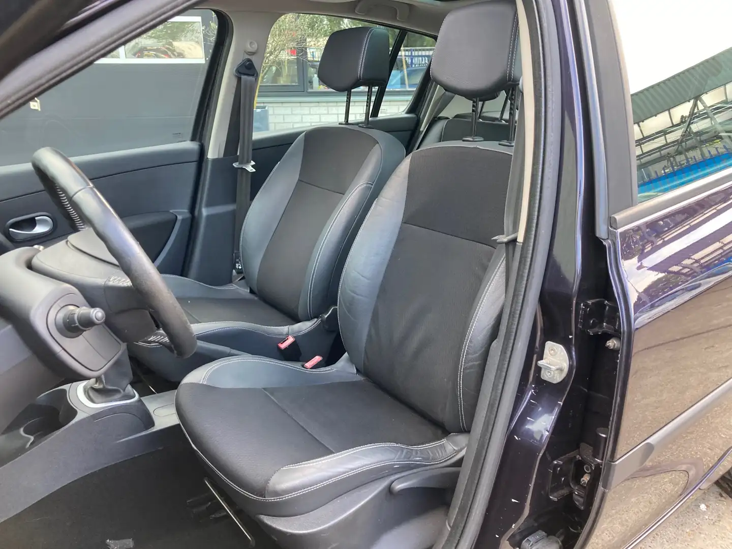 Renault Clio 1.2 TCE panodak/leder keurige auto Mauve - 2