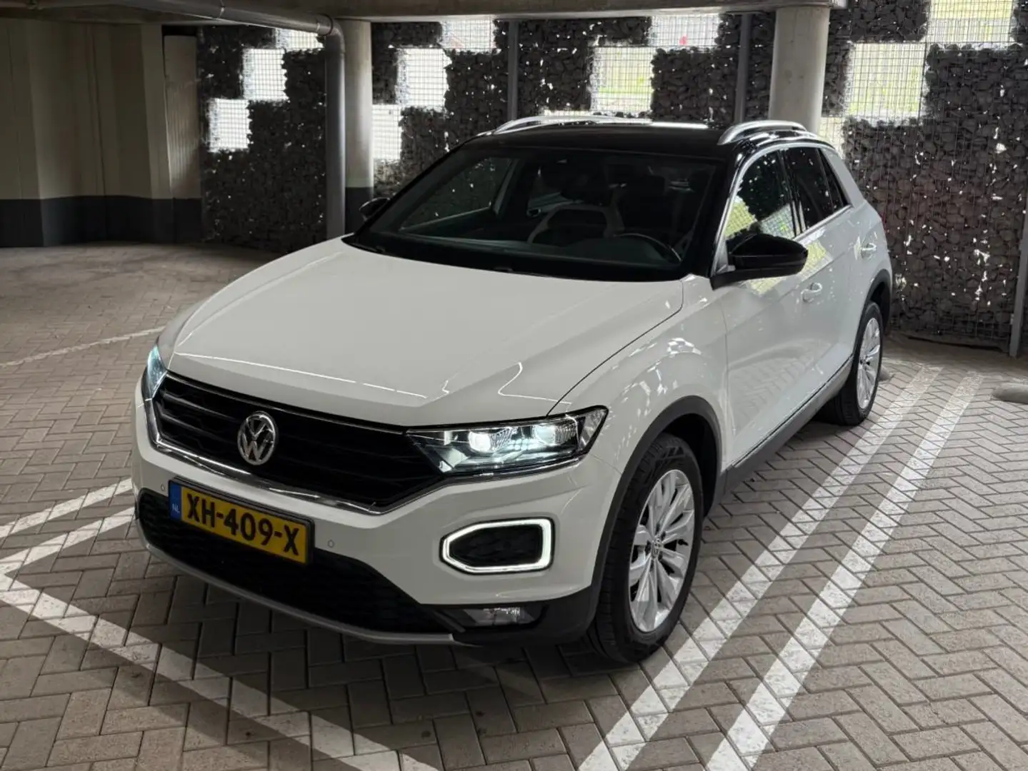 Volkswagen T-Roc Volkswagen T-Roc 1.0 TSI 115pk 2019 Wit Wit - 1