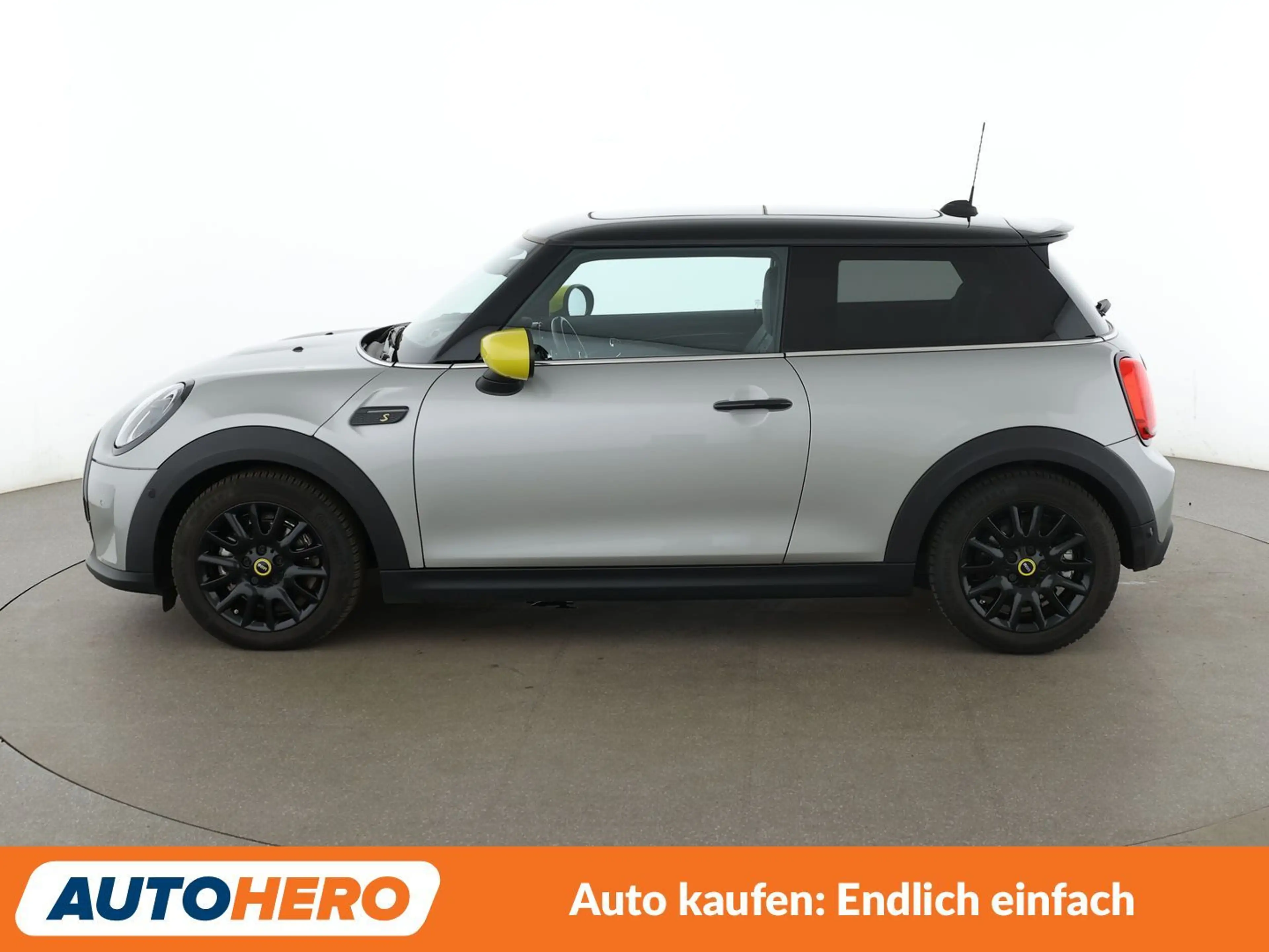 MINI Cooper SE Cooper SE Classic Trim Aut.*NAVI*TEMPO*CAM*PDC* — photo 3