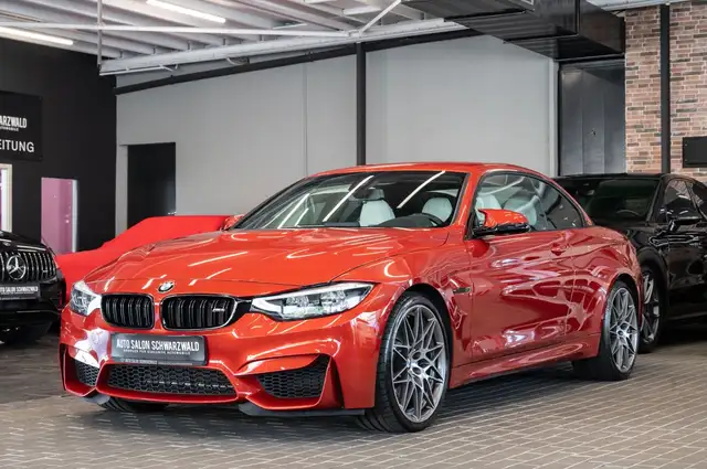 BMW M4 view 2