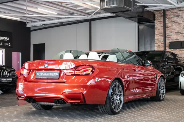 BMW M4 view 8