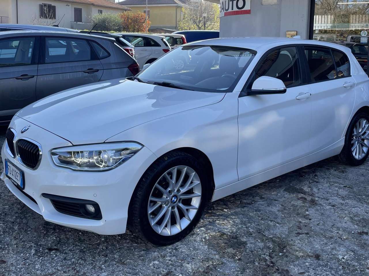 BMW 114 Serie 1 F/20-21 2015 114d Sport 5p