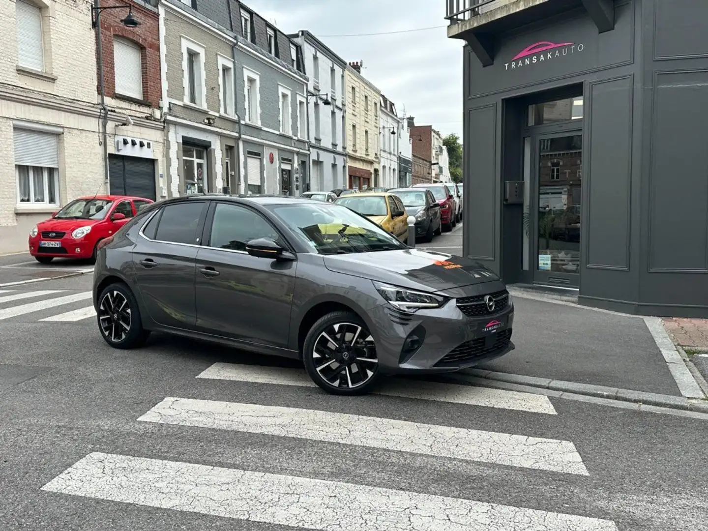 Opel Corsa Electrique 136 ch Batterie 50 kw/h Elegance / CAMERA DE RECUL / CARPLAY Grau - 1
