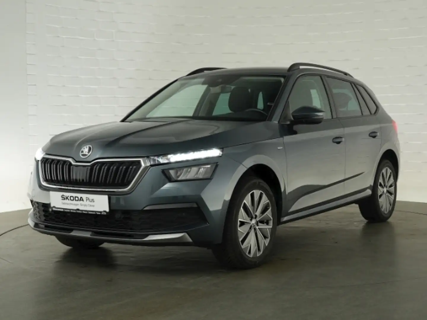 Skoda Kamiq CLEVER TSI DSG+AHK+LED+RÜCKFAHRKAMERA+SITZHEIZUNG Gris - 2
