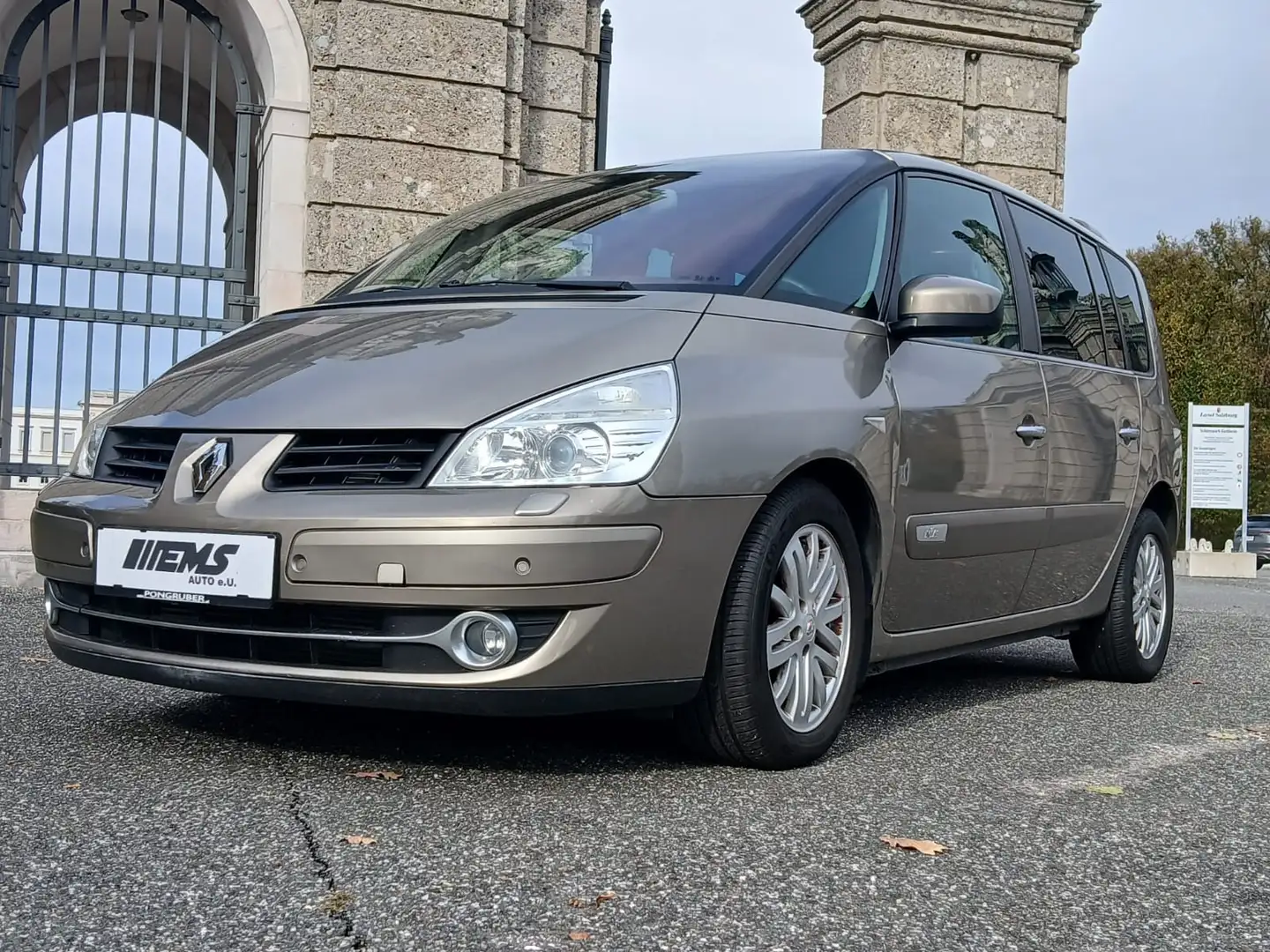 Renault Espace INITIALE *LEDER*PDC*NAVI*PICKERL NEU*Mobiltätsgar. Braun - 1