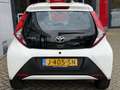 Toyota Aygo X X-FUN 5-DEURS NL-AUTO AIRCO CENTRAAL DEUR VERGREND Weiß - thumbnail 3