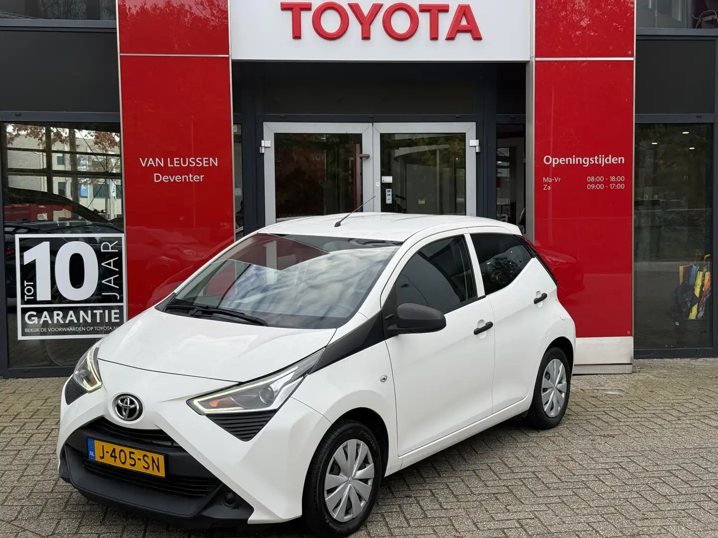 Toyota Aygo X X-FUN 5-DEURS NL-AUTO AIRCO CENTRAAL DEUR VERGREND Blanc - 1