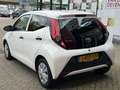 Toyota Aygo X X-FUN 5-DEURS NL-AUTO AIRCO CENTRAAL DEUR VERGREND Weiß - thumbnail 2