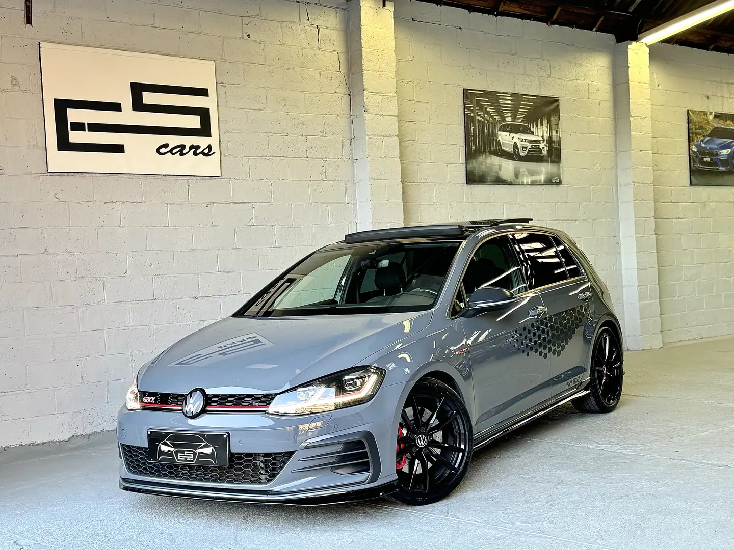 Volkswagen Golf GTI TCR FULL OPTIONS! AKRAPOVIC.CAMÉRA COCKPIT TOIT. Grijs - 1