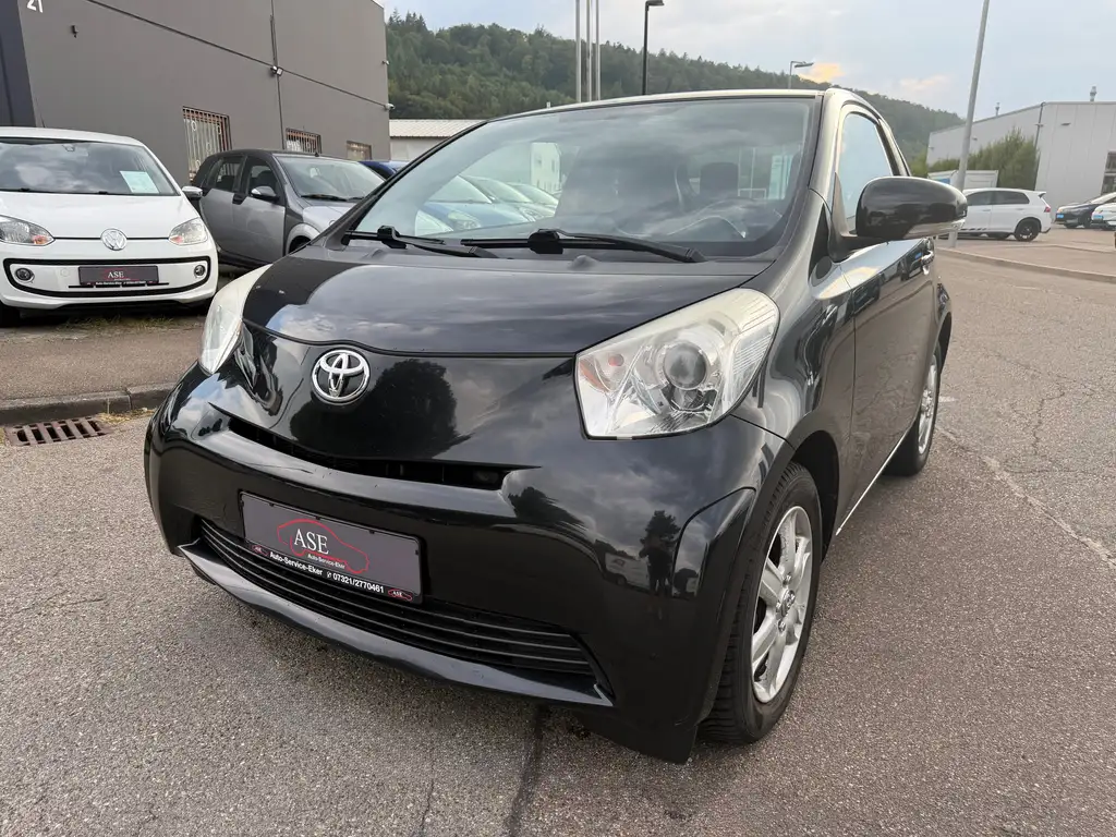 Toyota iQ 2009 из Европы — купить под ключ
