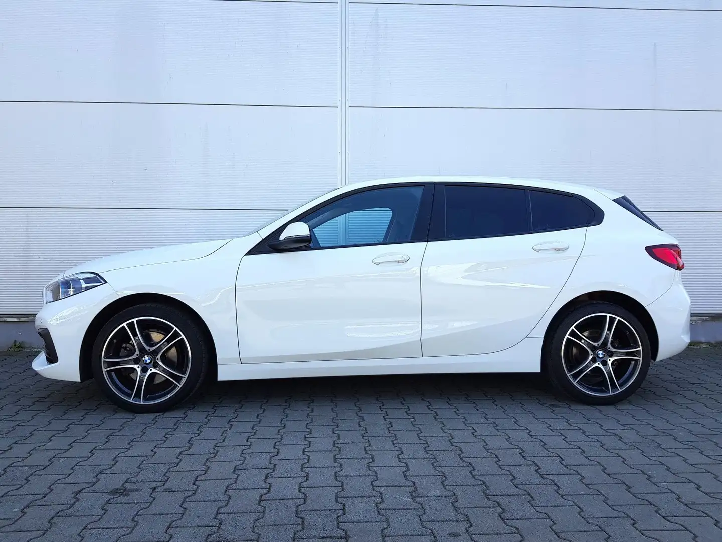 BMW 116 i Advantage Lim.+Navigation+Automatik+Top... Blanc - 1