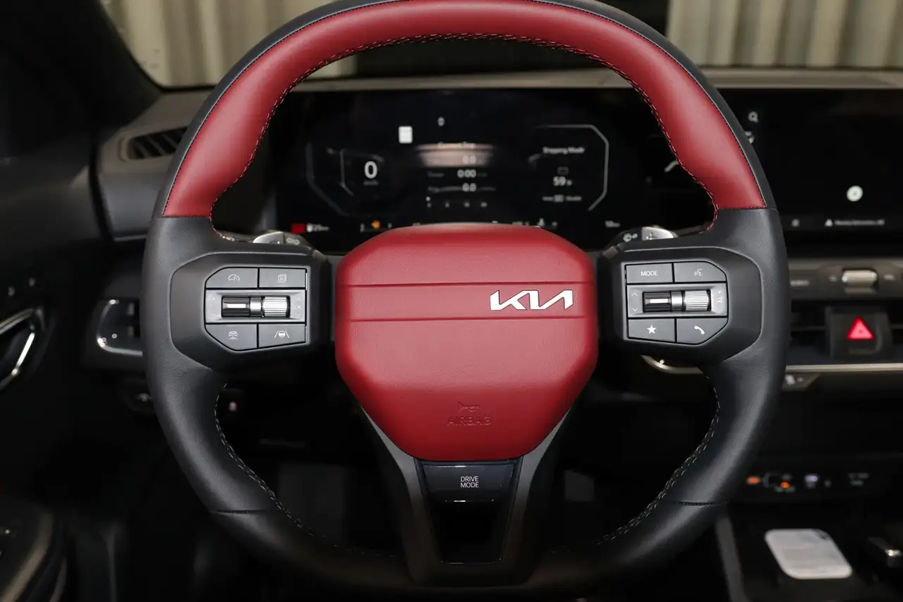 Kia K4 fotografie Kia K4