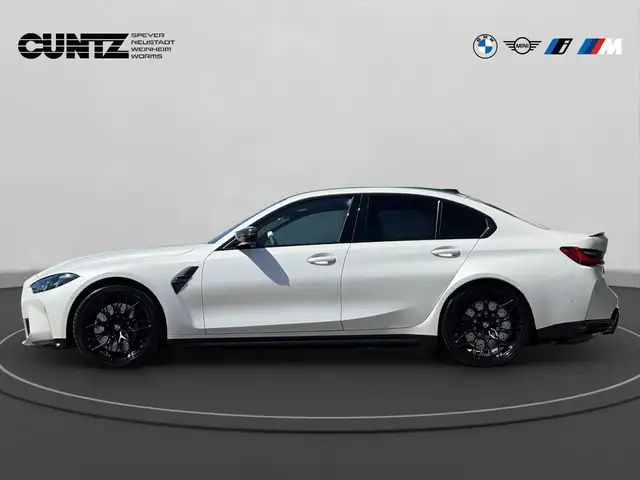 BMW M3 view 8