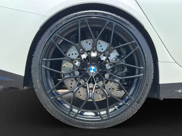 BMW M3 view 11
