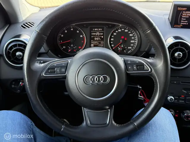 Audi A1 view 12