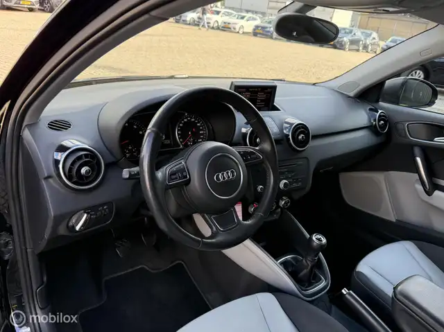 Audi A1 view 11