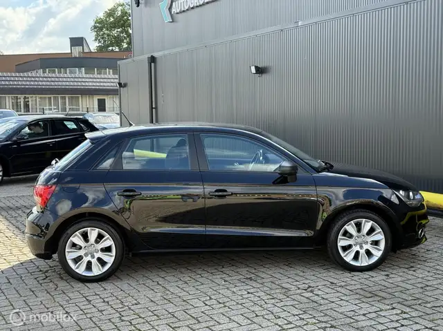Audi A1 view 9