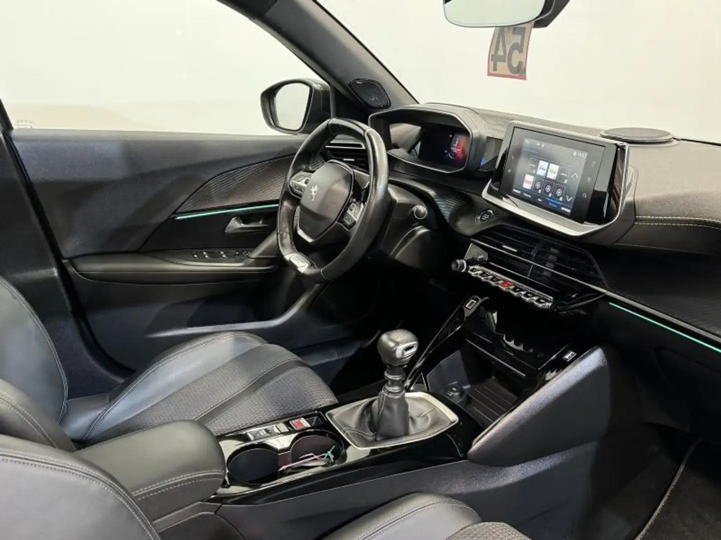 Peugeot 2008 GT LINE **GARANTIE 24 MOIS** Gris - 2