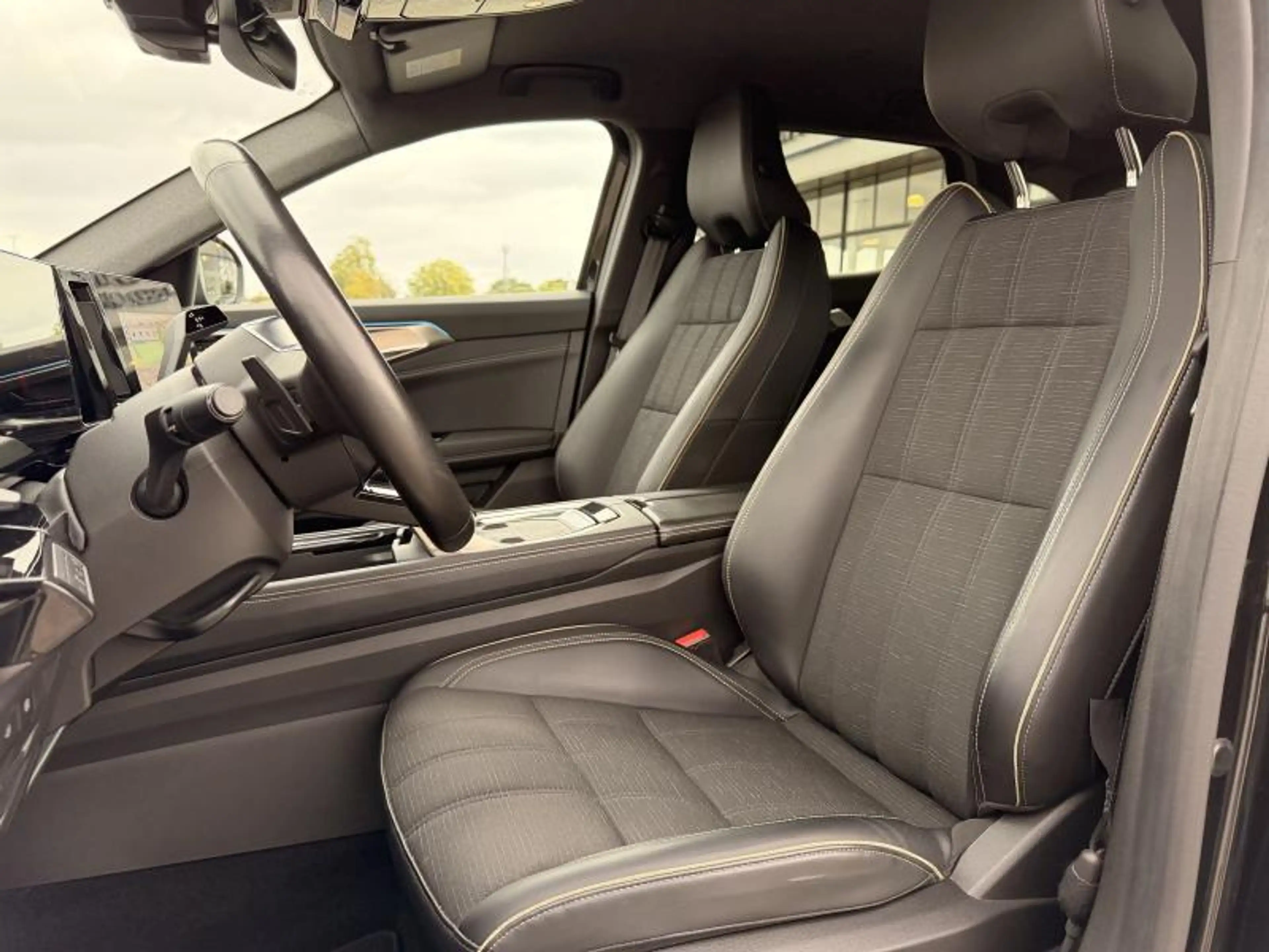 Renault Austral Iconic E-Tech - Hybride - Harman/Kardon — photo 13