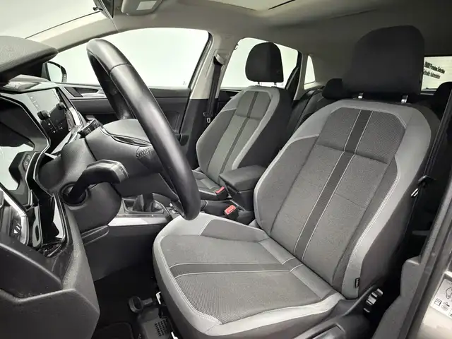 Volkswagen Polo view 6