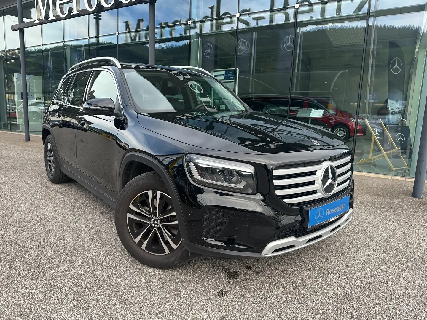 Mercedes-Benz GLB 180 Ö-Edition Aut. *AHV*LED*Navi*Park-Paket* Noir - 2