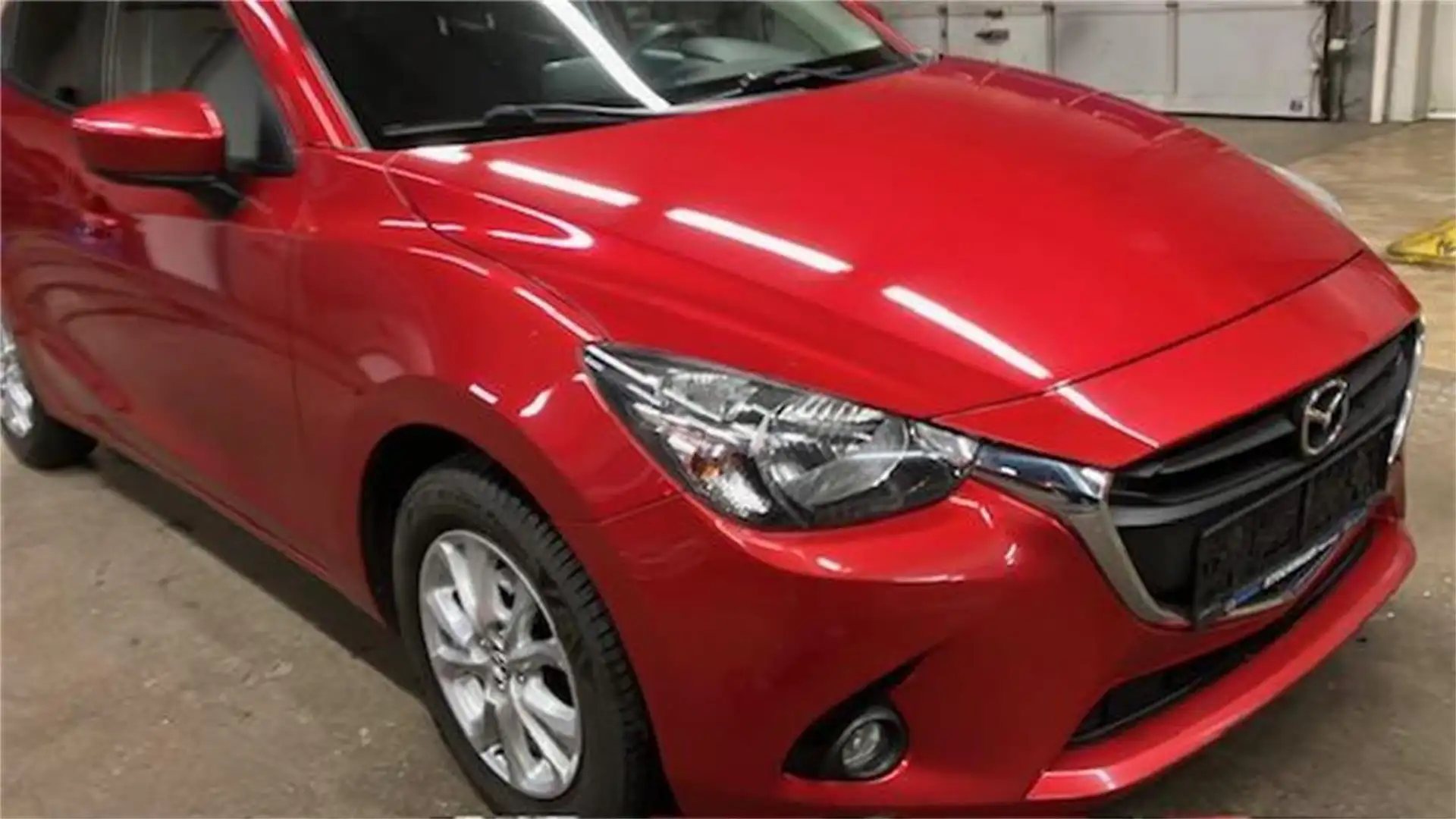 Mazda 2 G75 Attraction Rot - 2