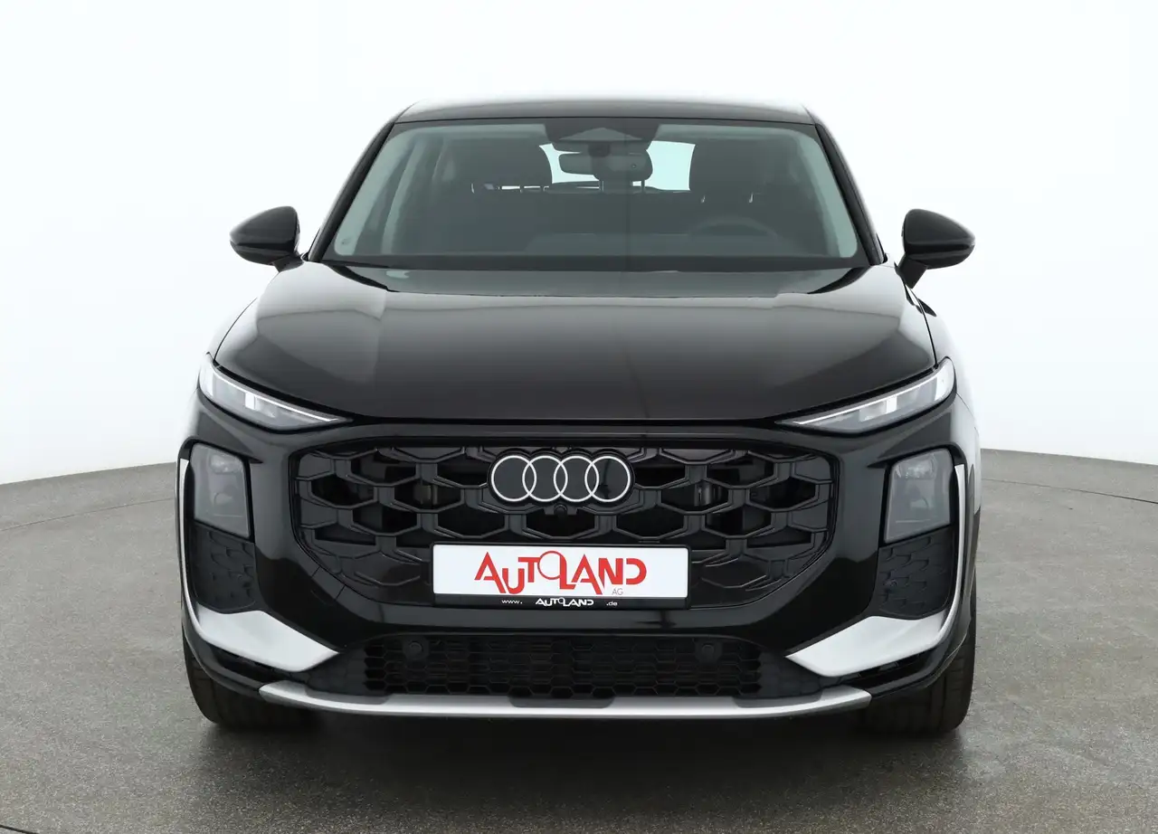 Audi Q3 Sportback 1.5 TFSI s-line s-tronic n.Modell AHK 8