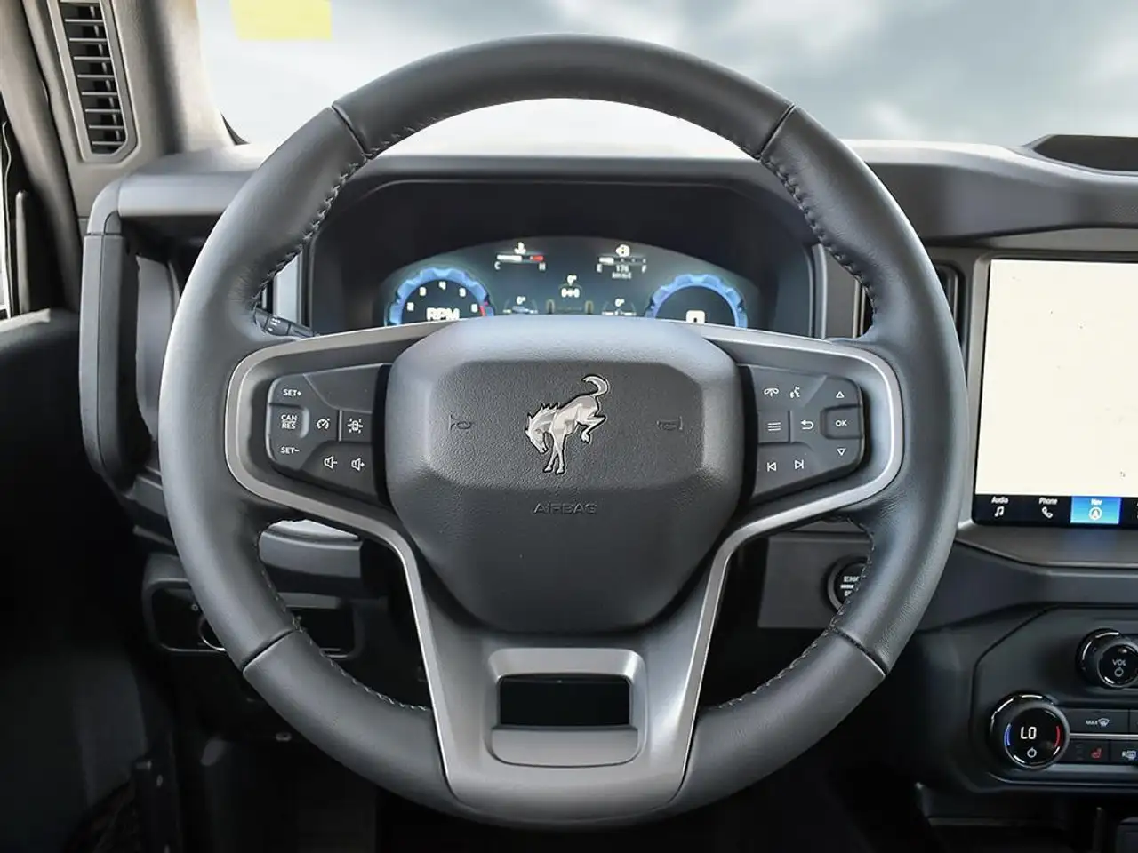 Ford Bronco снимка Ford Bronco