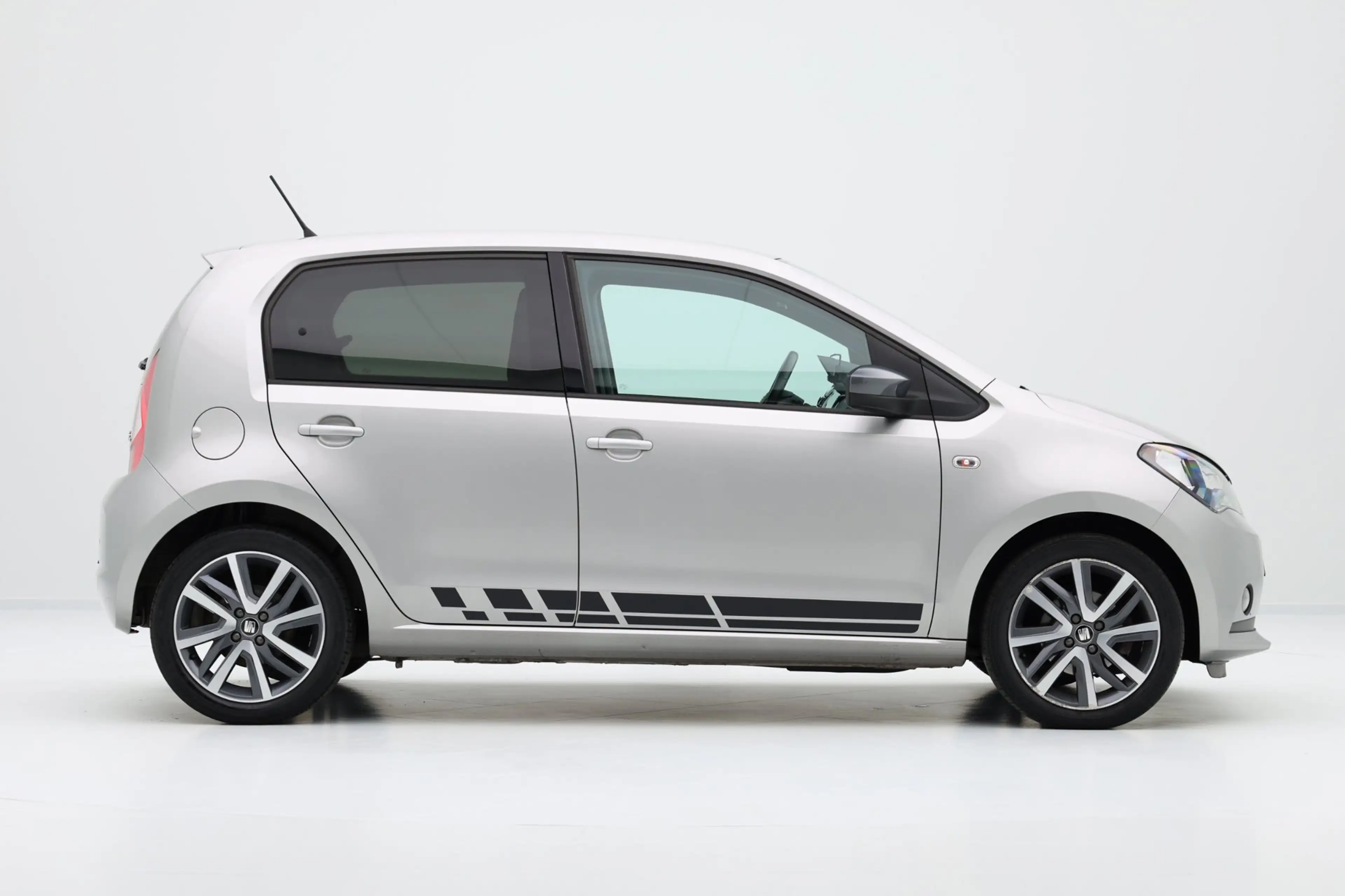 SEAT Mii 1.0 FR-Line 5-drs LMV|Airco — photo 23