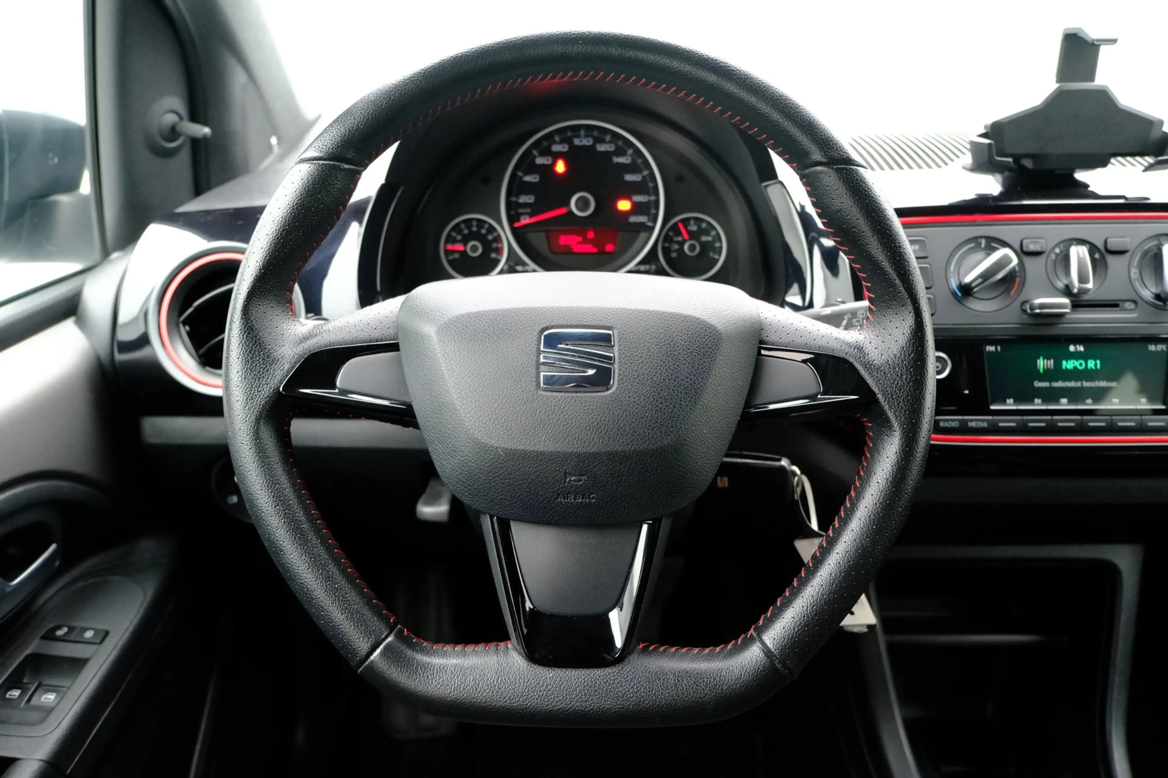 SEAT Mii 1.0 FR-Line 5-drs LMV|Airco — photo 9
