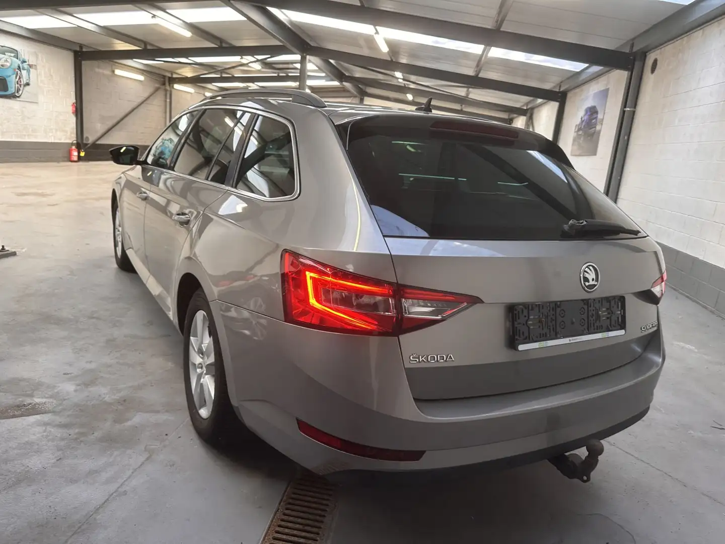 Skoda Superb Superb Combi 1.6 TDI Ambition - 2
