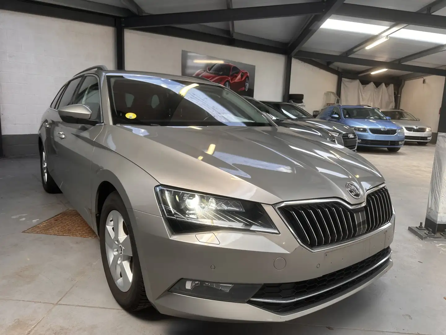 Skoda Superb Superb Combi 1.6 TDI Ambition - 1
