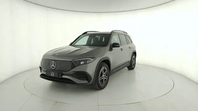 Mercedes-Benz EQB 250 + AMG Line Advanced