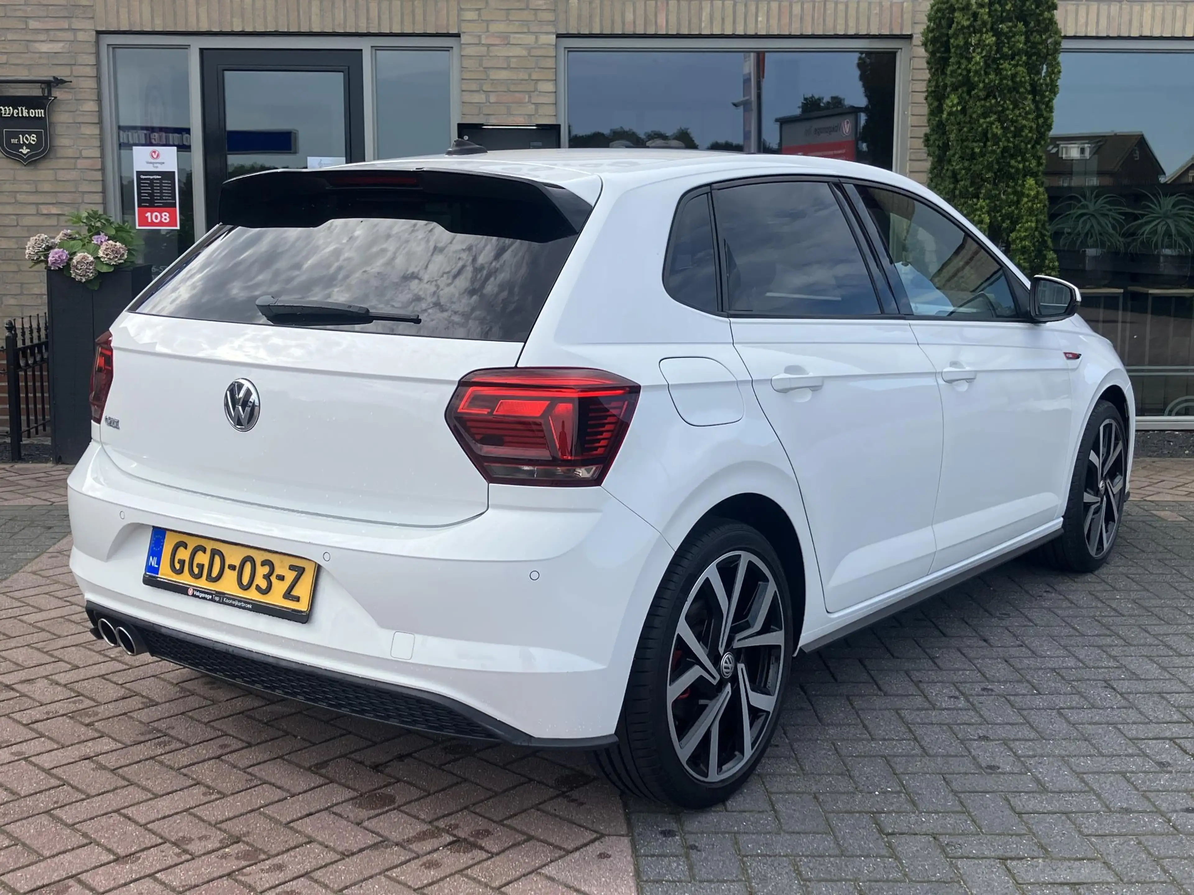 Volkswagen Polo GTI 2.0 TSI | ACC | Open dak | LED — photo 12