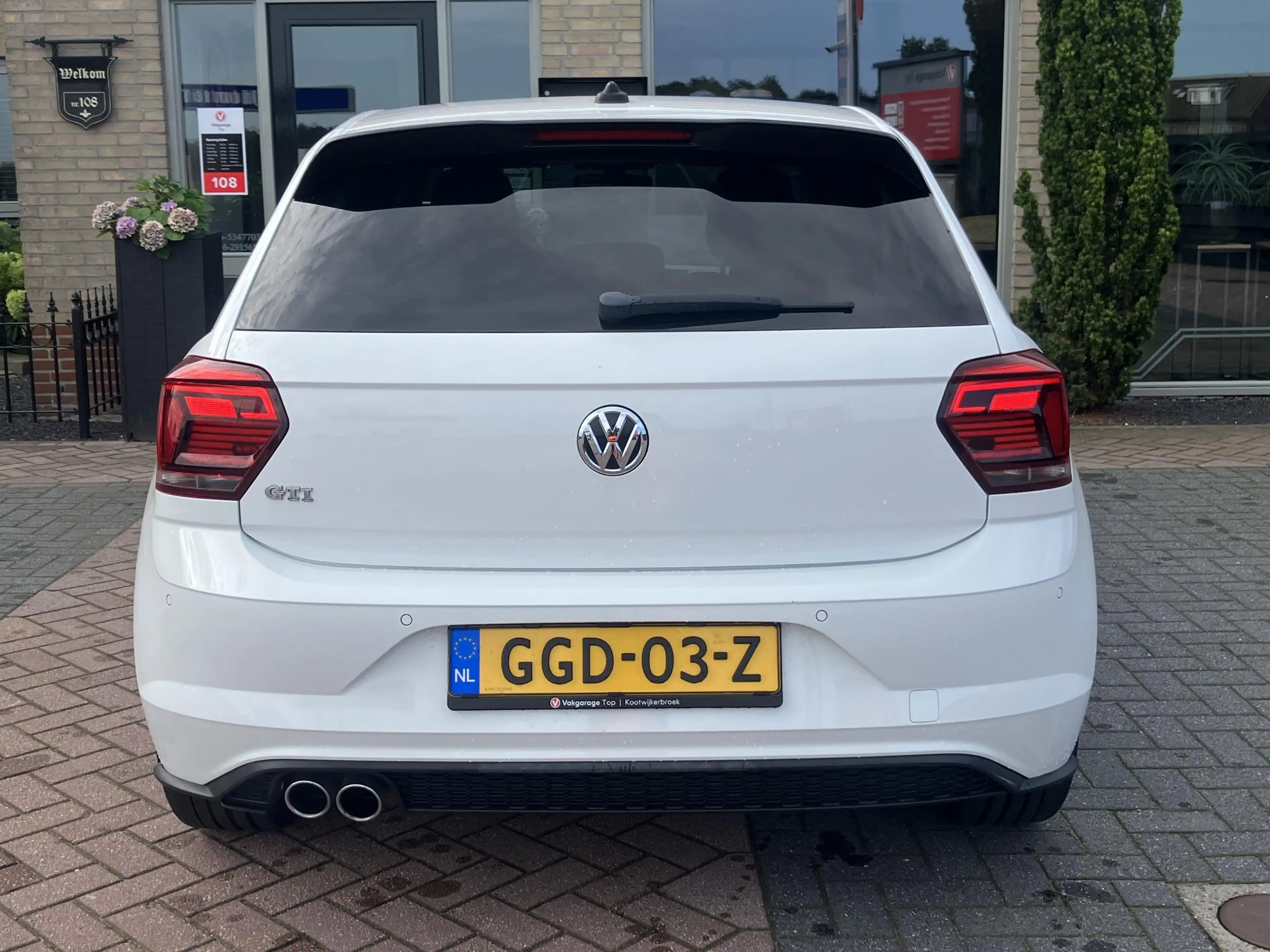 Volkswagen Polo GTI 2.0 TSI | ACC | Open dak | LED — photo 11