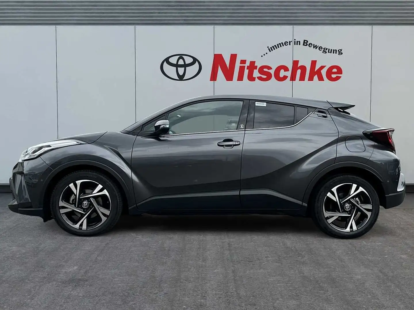 Toyota C-HR Hybrid 2.0 Team Deutschland Gris - 2
