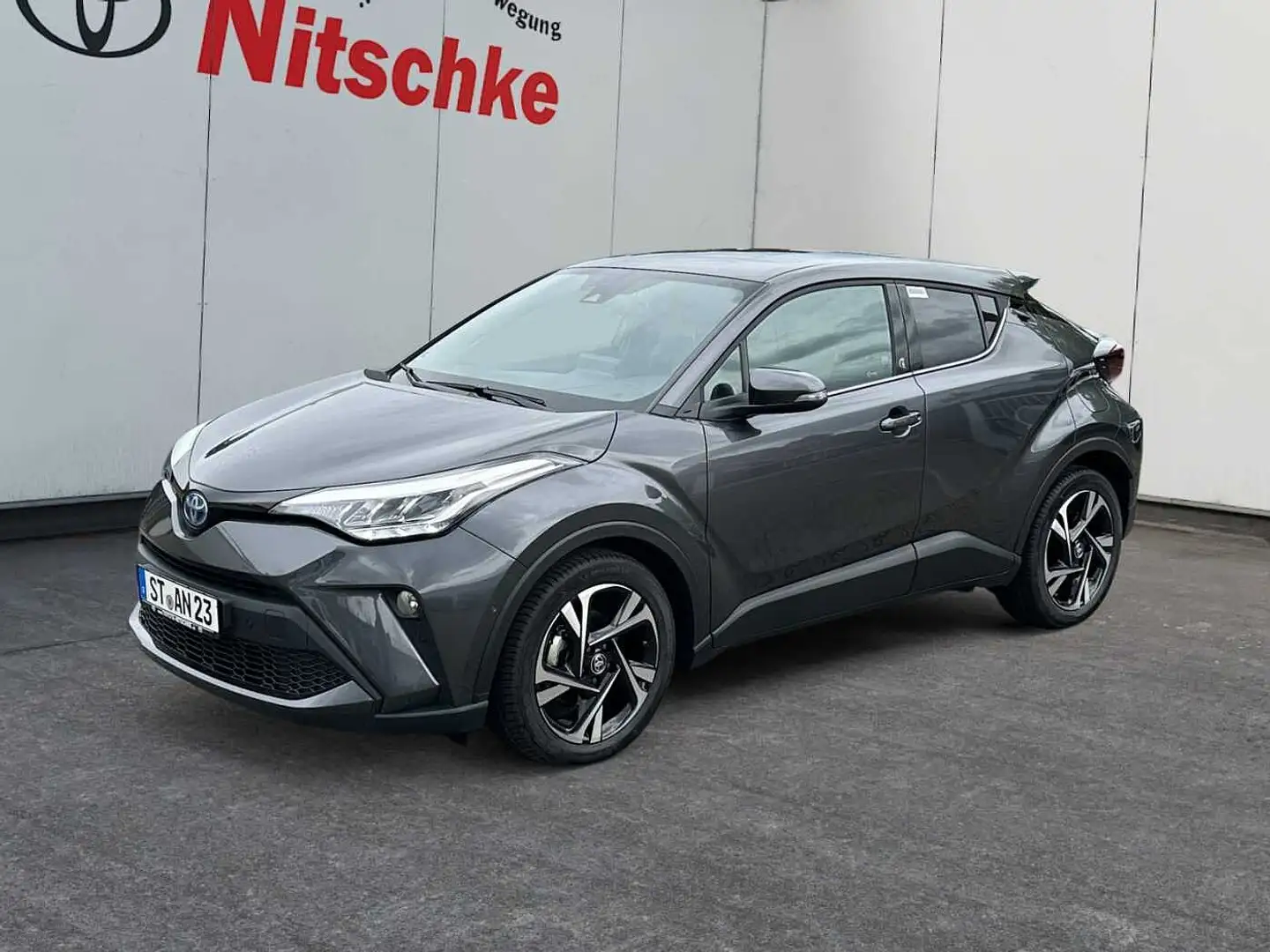 Toyota C-HR Hybrid 2.0 Team Deutschland Gris - 1