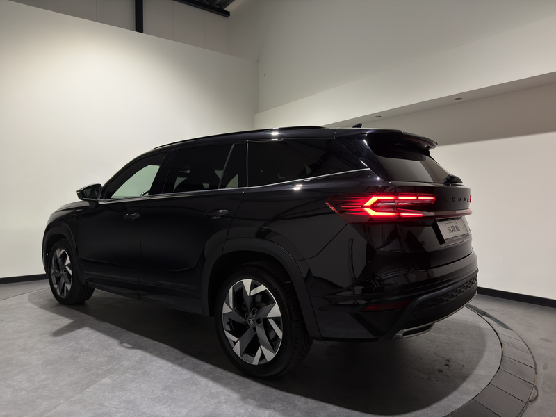 Skoda Kodiaq 1.5 TSI PHEV Sportline | Matrix LED | ACC | LMV 19 — photo 11