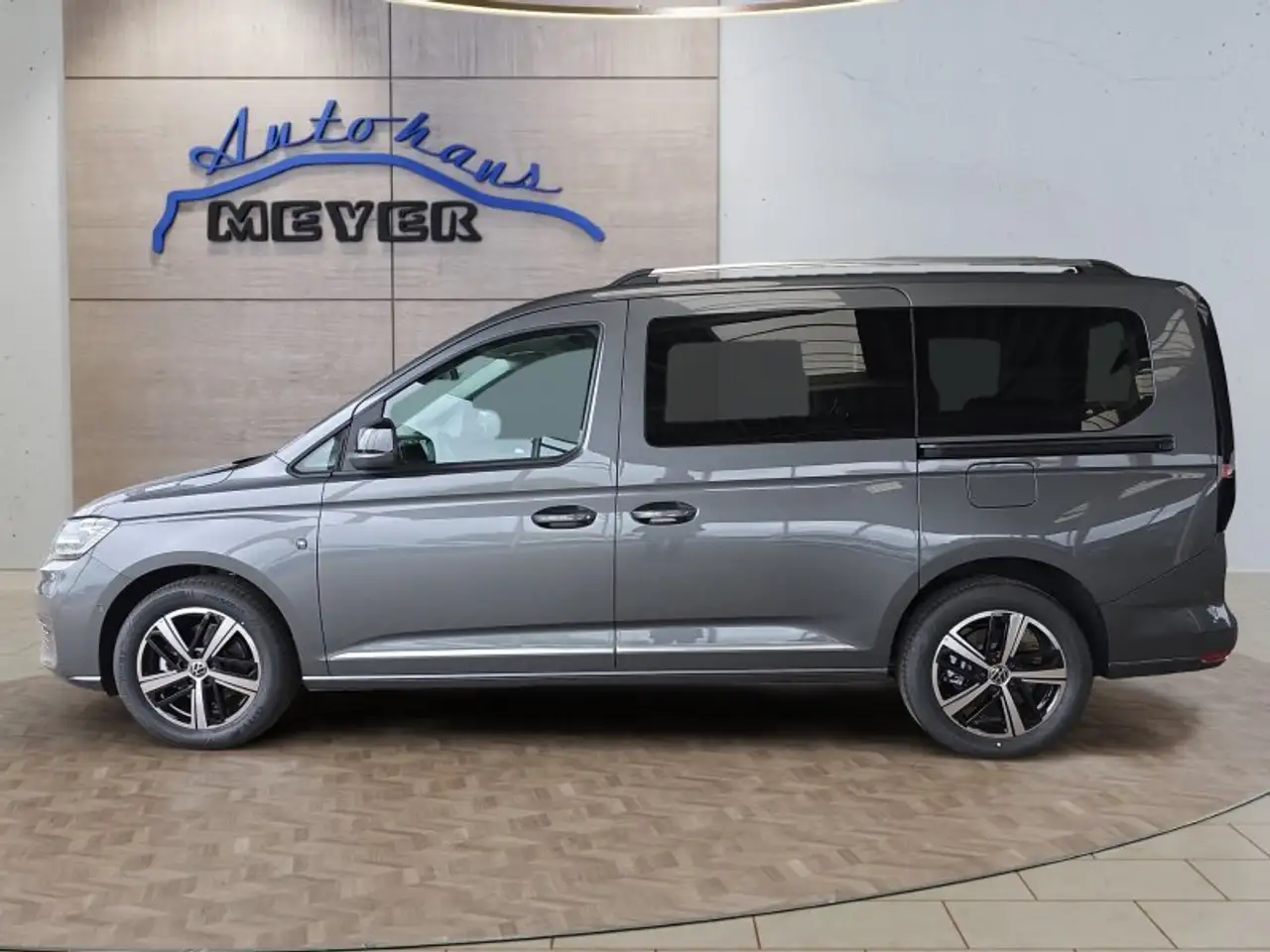 Volkswagen Caddy Maxi Style 1,5TSI DSG aAHK/LED/Navi/Kamera/Winterp 2
