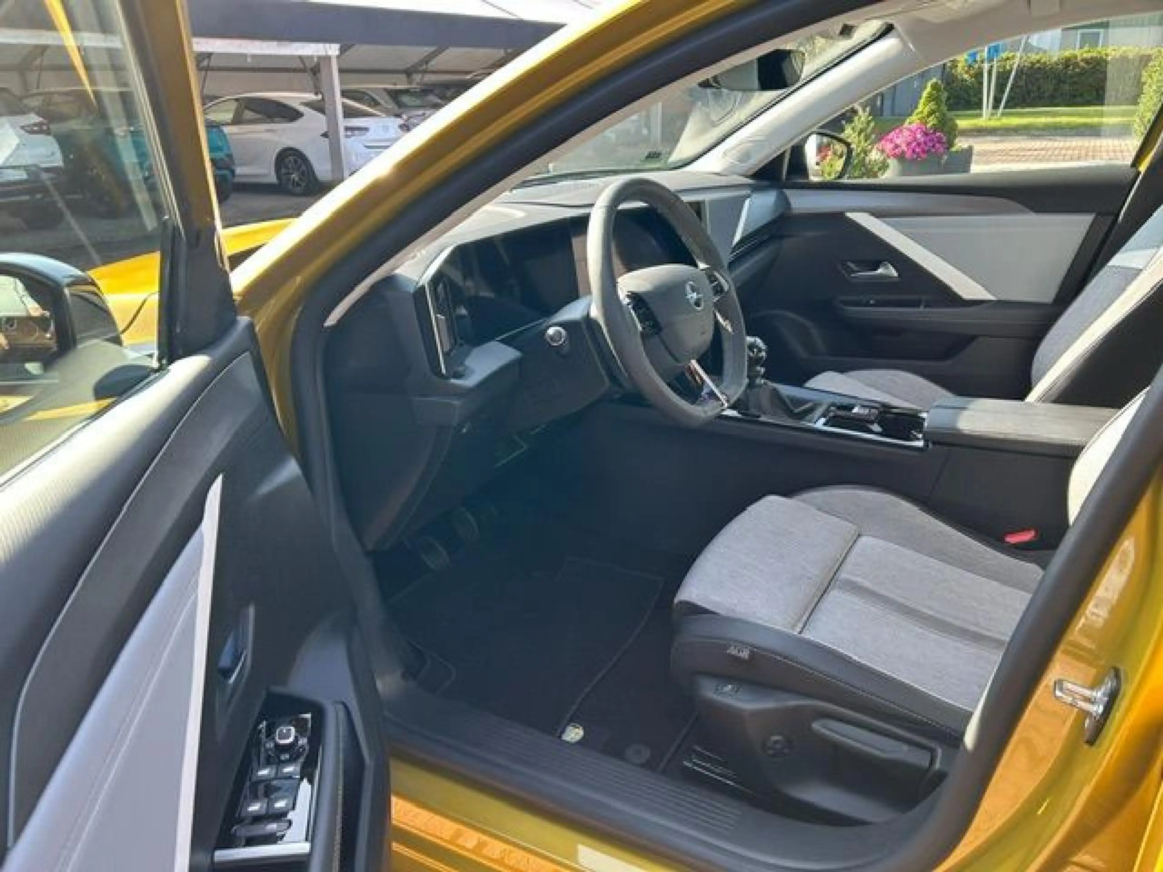 Opel Astra Elegance — photo 10