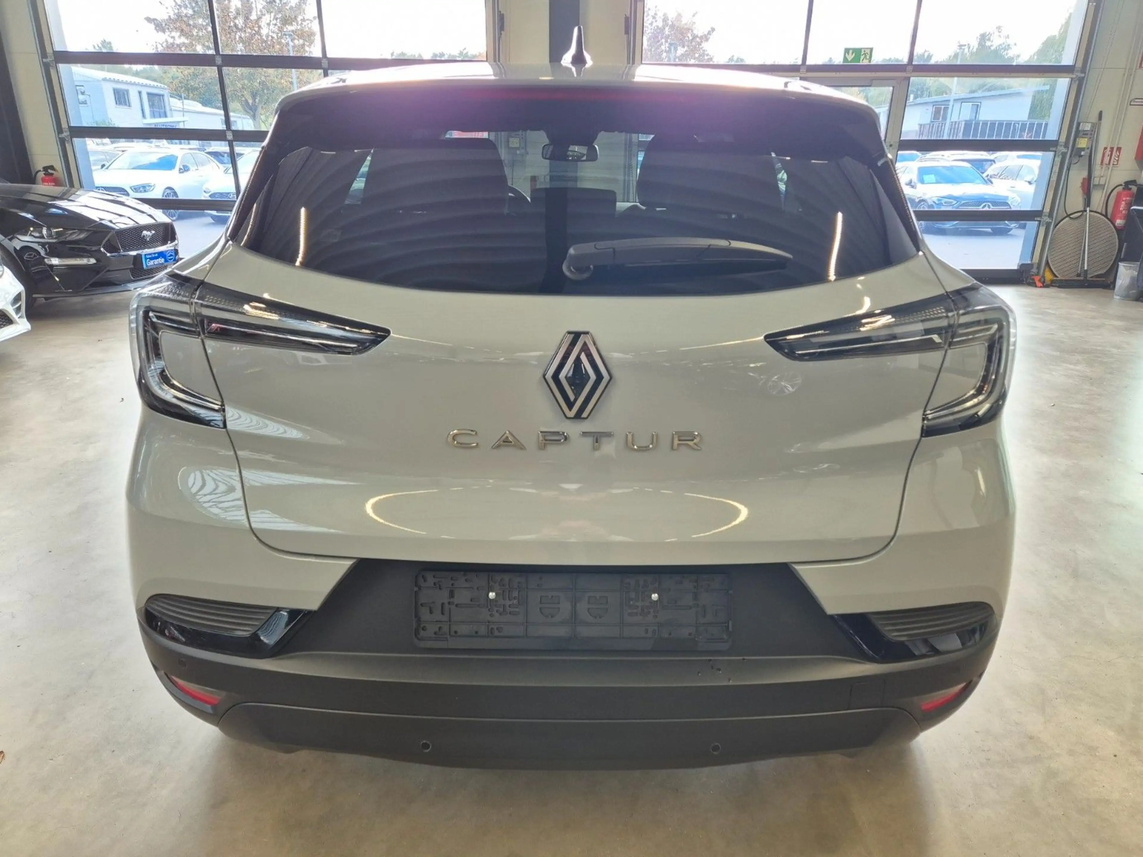Renault Captur CAPTUR II TECHNO NAVI CARPLAY SITZHZ CAMERA SPUR — photo 6