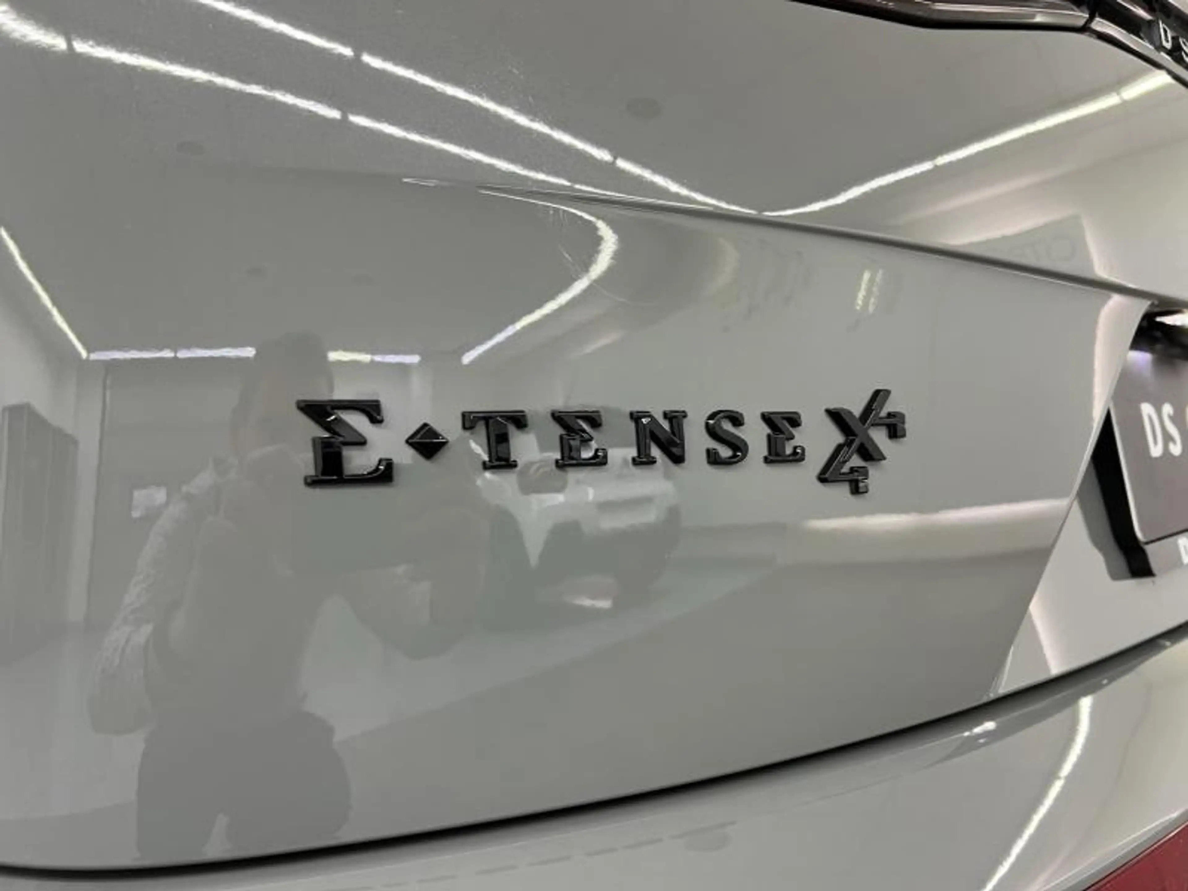 DS Automobiles DS 7 E-TENSE 360 LA PREMIERE — photo 10
