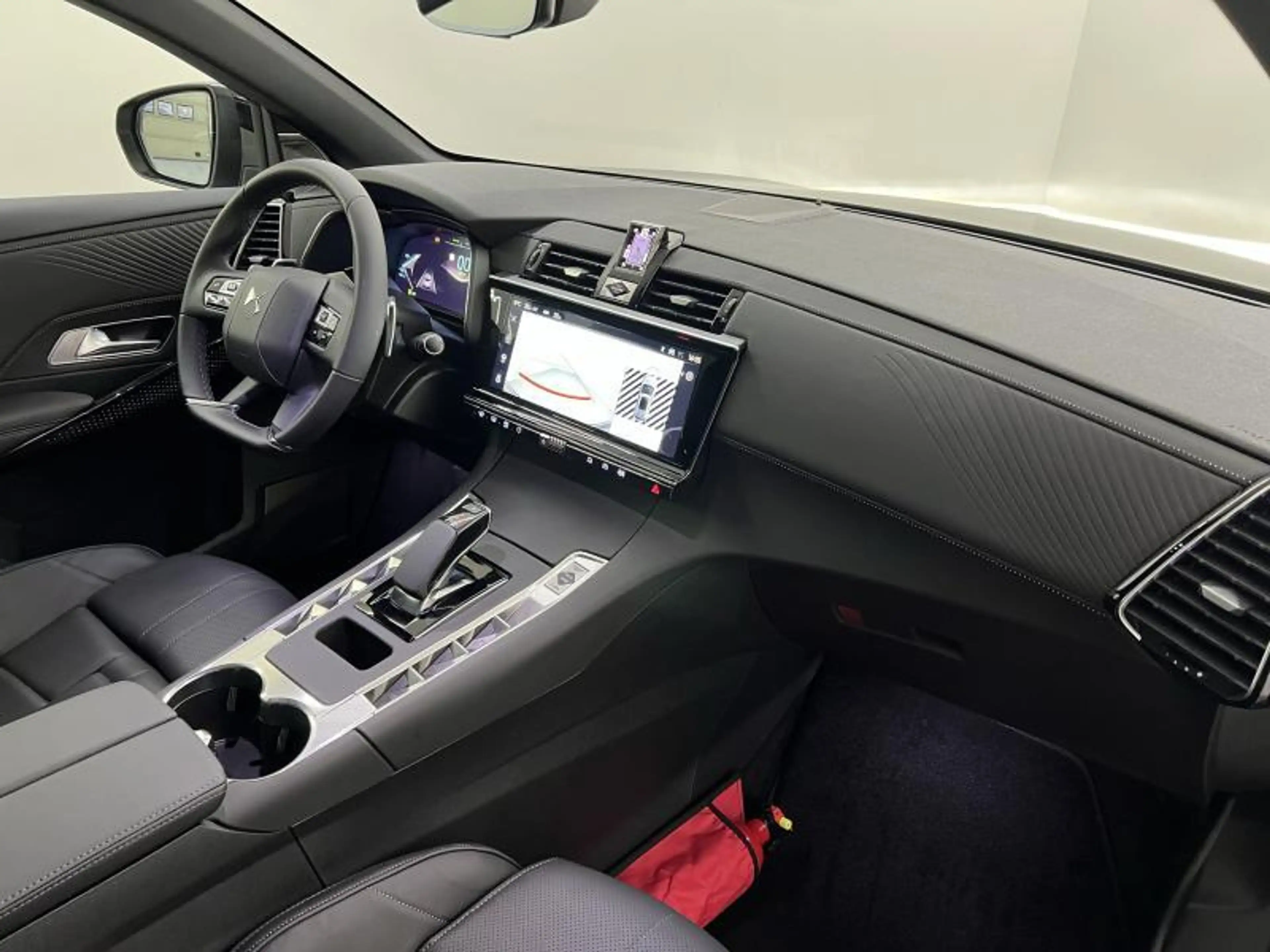 DS Automobiles DS 7 E-TENSE 360 LA PREMIERE — photo 15