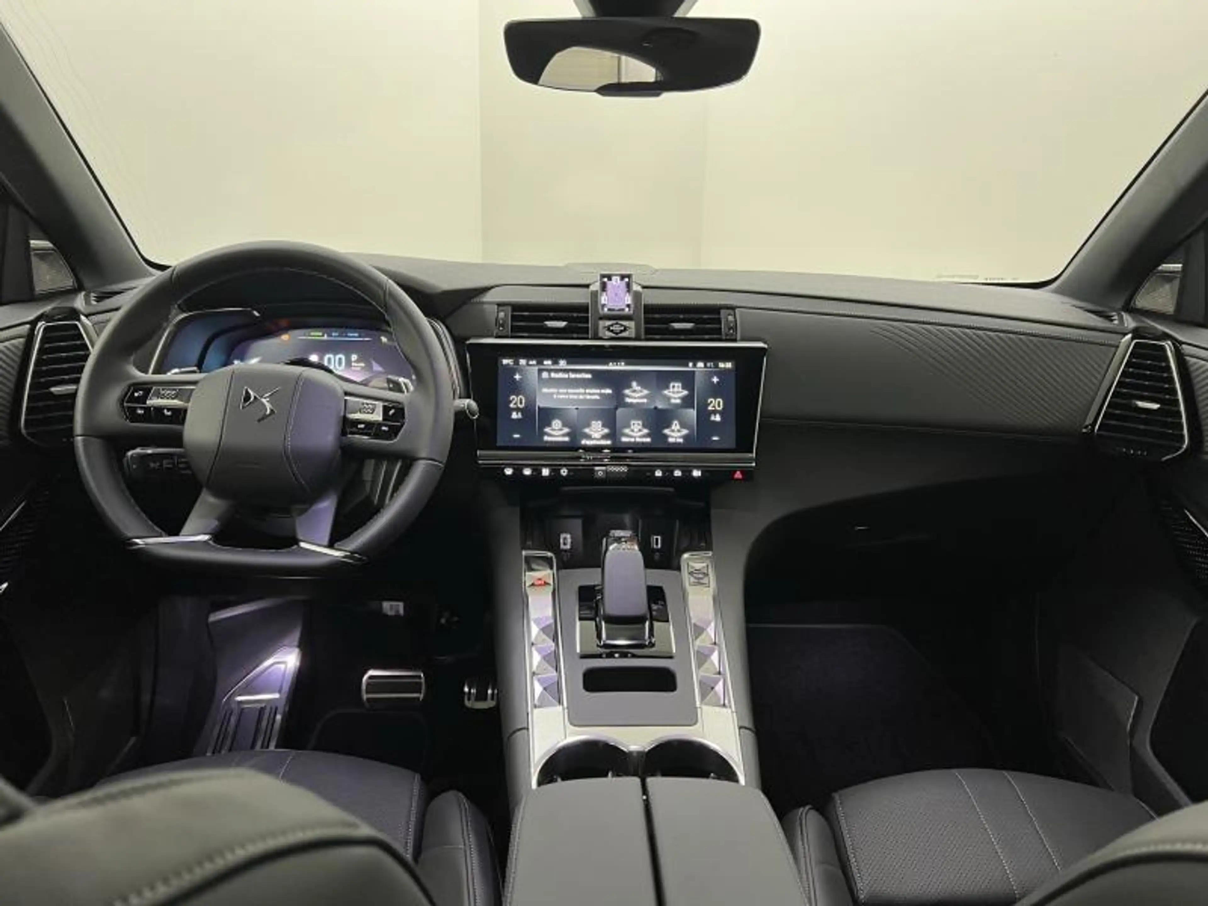 DS Automobiles DS 7 E-TENSE 360 LA PREMIERE — photo 14